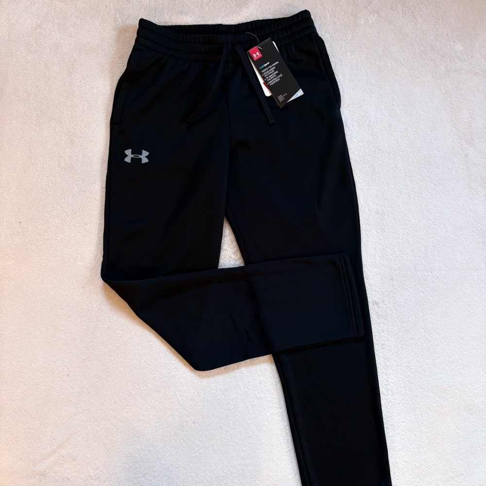 NWT Under Armour Boys Black Fleece Jogger Sweatpants with Gray Logo Sz M